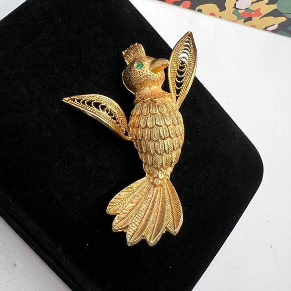 J J Jonette Gold Hummingbird Brooch - Picture 3 of 5